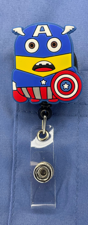 Captain Minion Badge Pull